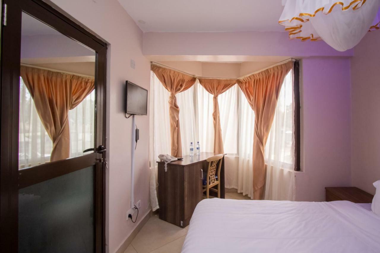 Paleo Hotel And Spa Thika Kültér fotó